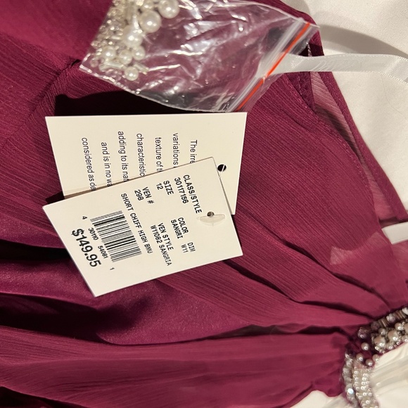 Halter Dress - Picture 4 of 4